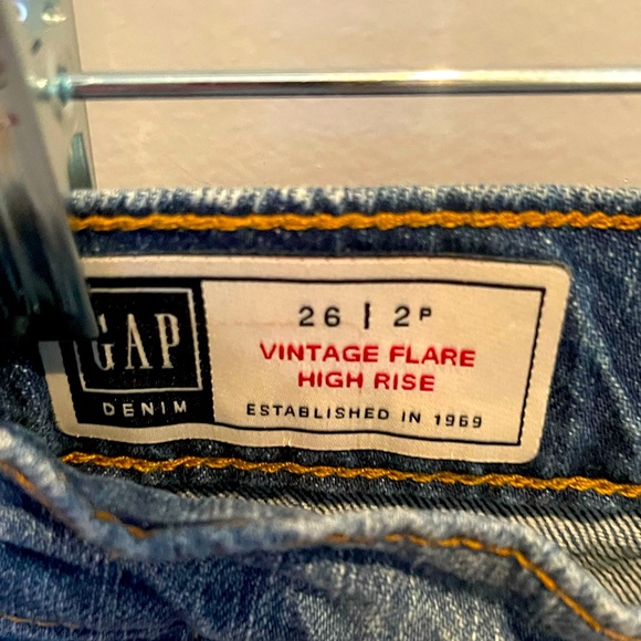 Gap Vintage Flare Medium Indigo High Rise Jeans size 2 Petite - Picture 3 of 4